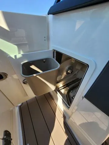 Slide: The Image of Chaparral 270 OSX 2023 - 28