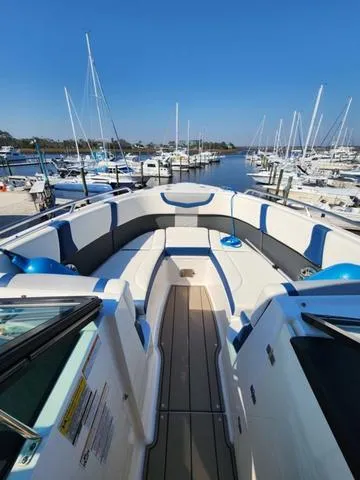 Slide: The Image of Chaparral 270 OSX 2023 - 35