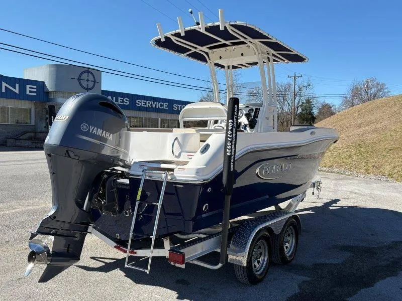 Slide: The Image of Robalo R202 Explorer 2020 - 77