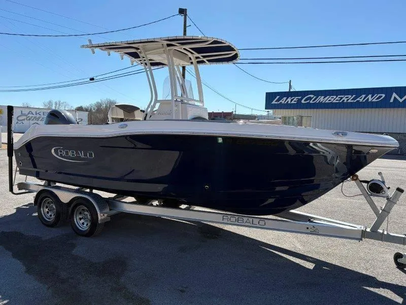 Slide: The Image of Robalo R202 Explorer 2020 - 80