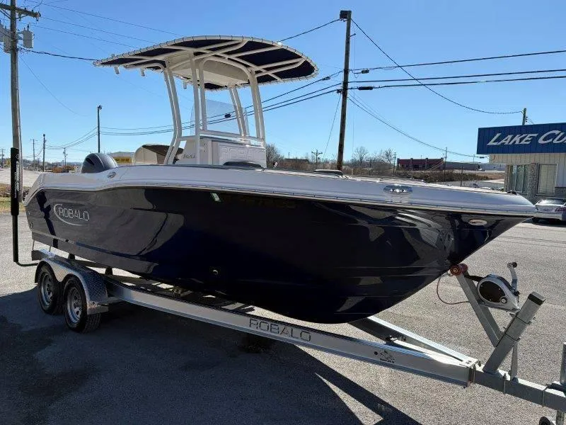 Slide: The Image of Robalo R202 Explorer 2020 - 81