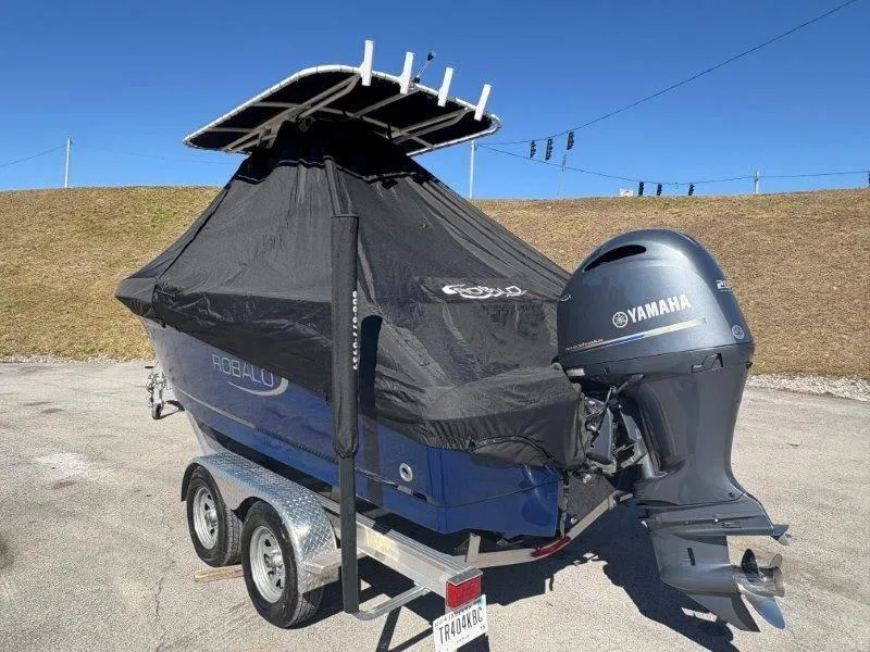 Slide: The Image of Robalo R202 Explorer 2020 - 94