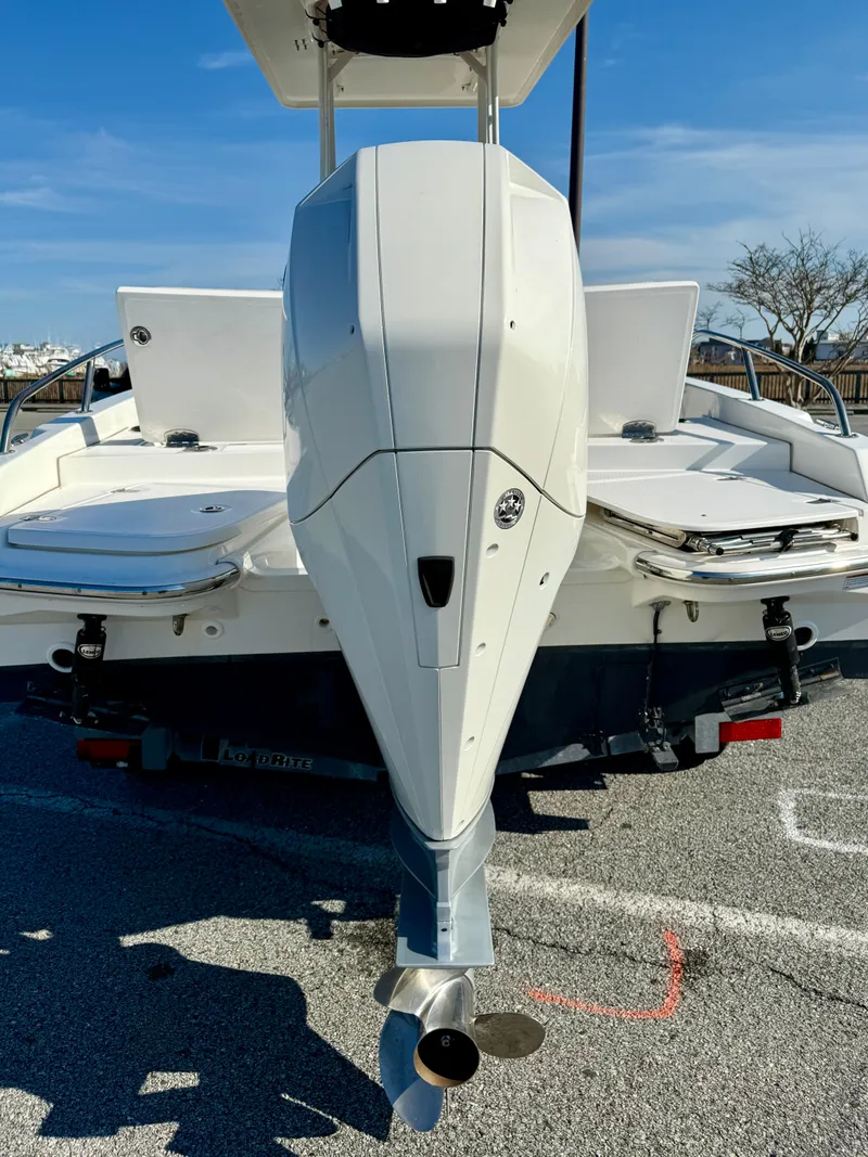 Slide: The Image of Boston Whaler 210 Dauntless 2020 - 7