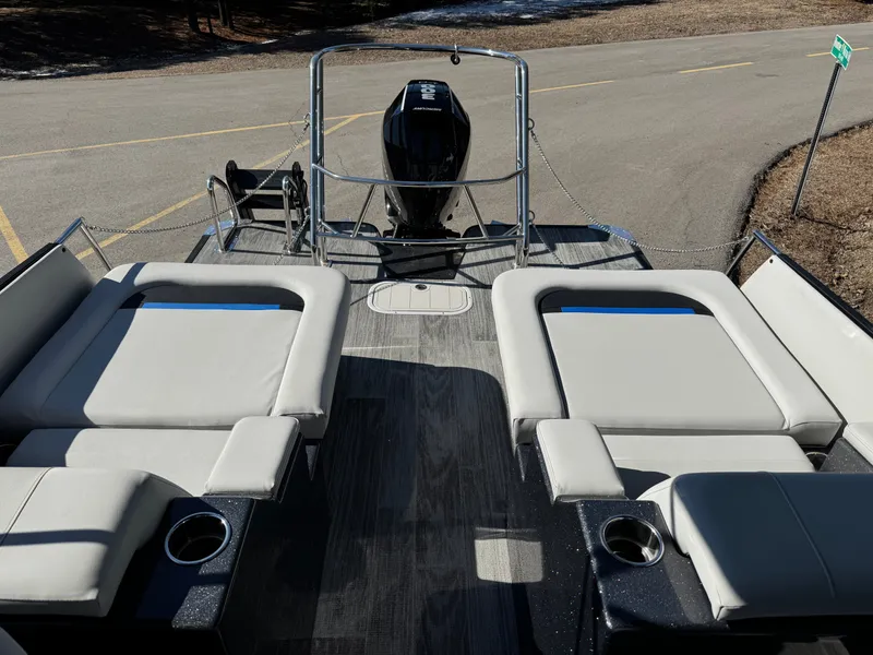 Slide: The Image of Crest Caribbean 250SLRC 2025 - 3