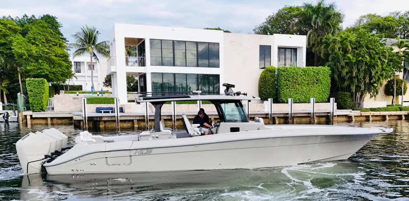 Slide: The Image of HCB 42 Lujo 2024 - 11