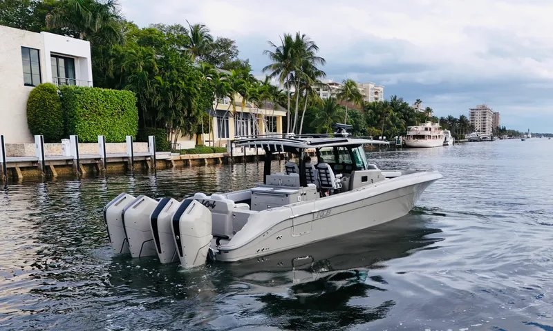 Slide: The Image of HCB 42 Lujo 2024 - 16