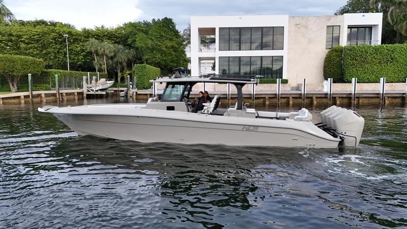 Slide: The Image of HCB 42 Lujo 2024 - 22