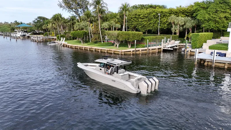 Slide: The Image of HCB 42 Lujo 2024 - 24