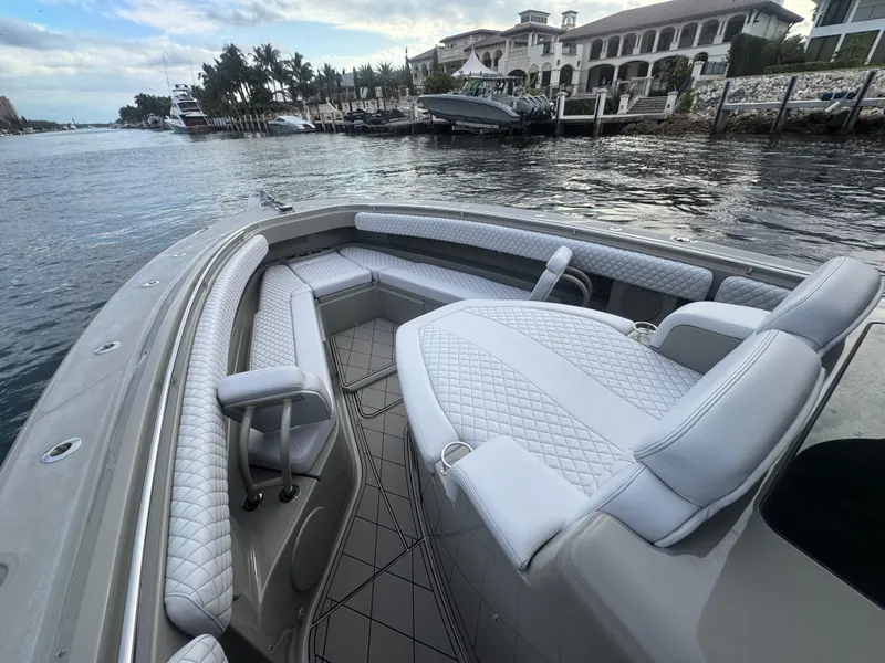 Slide: The Image of HCB 42 Lujo 2024 - 26