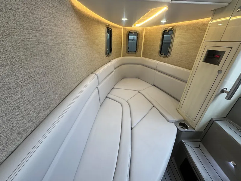 Slide: The Image of HCB 42 Lujo 2024 - 35