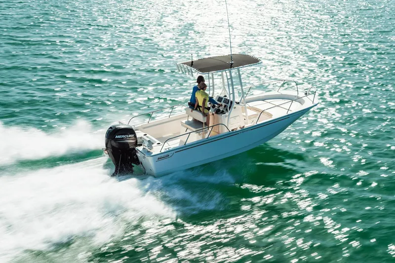 Slide: The Image of Boston Whaler 190 Montauk 2025 - 15