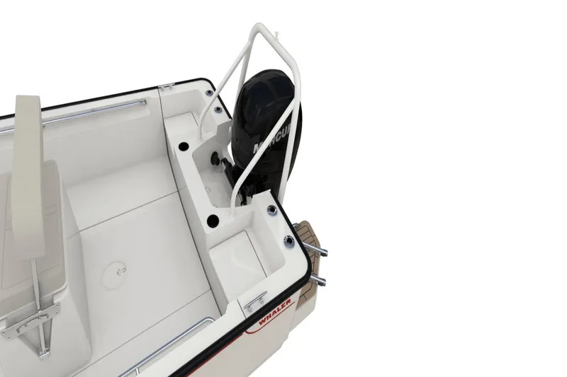 Slide: The Image of Boston Whaler 190 Montauk 2025 - 18