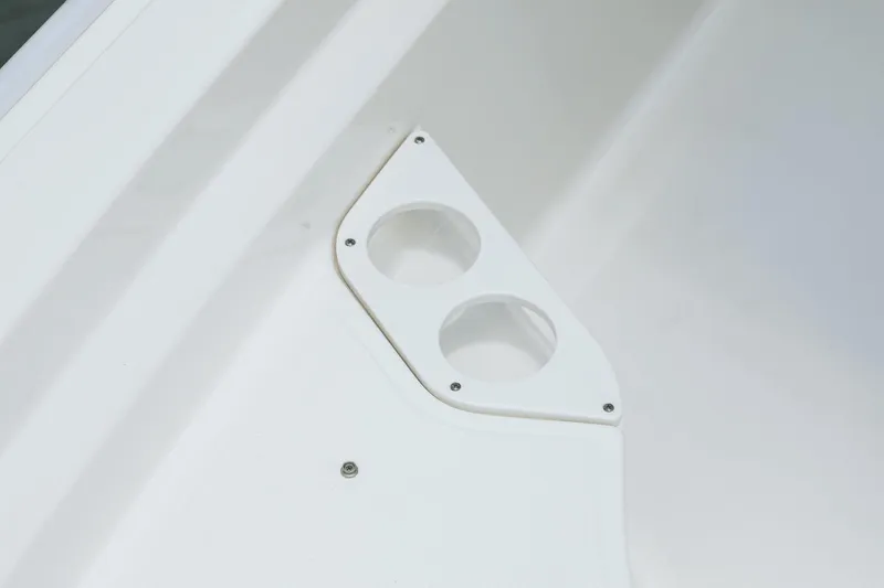 Slide: The Image of Boston Whaler 190 Montauk 2025 - 35