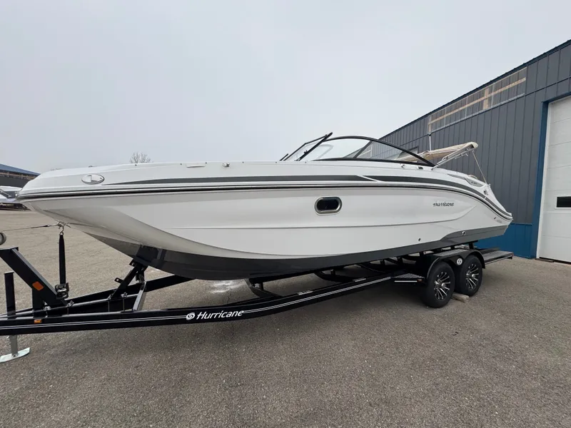 Slide: The Image of Hurricane SunDeck 2600 OB 2025 - 3