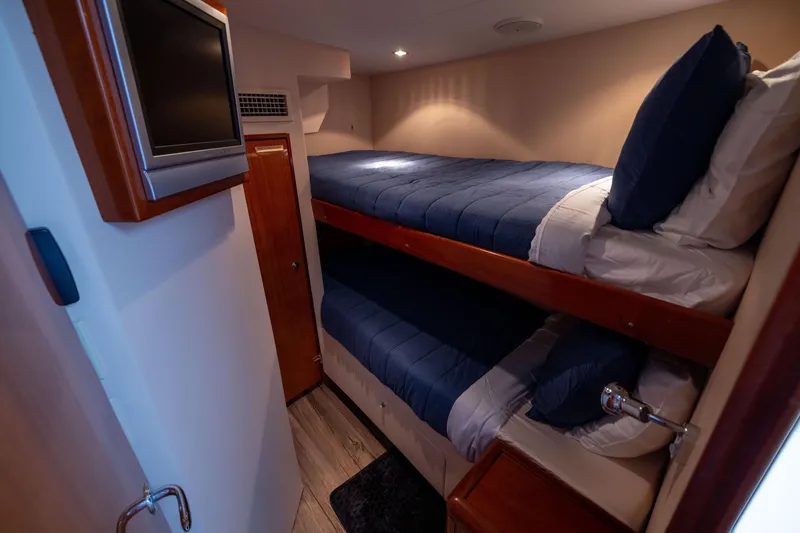 Slide: The Image of Hatteras 80 Motor Yacht 2005 - 50