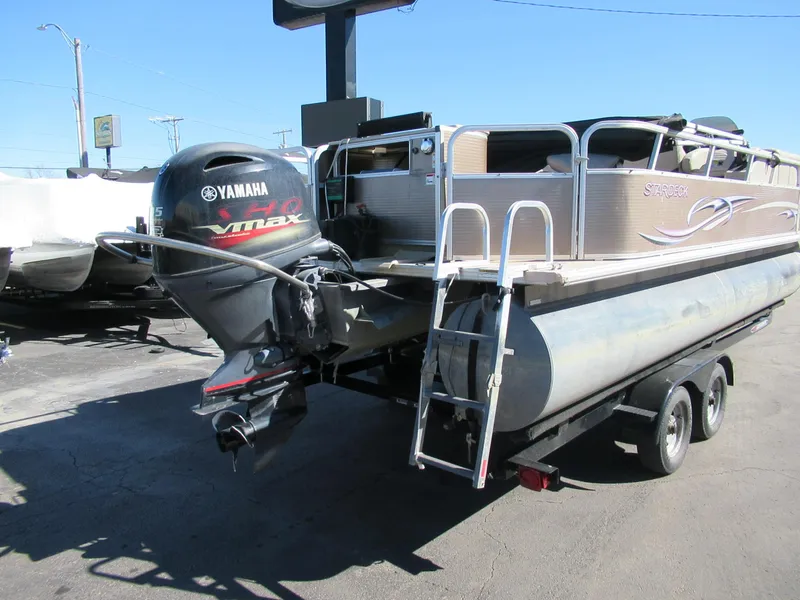 Slide: The Image of 2012 Starcraft Stardeck 226 Cruise N Fish pontoon boat with Yamaha VMAX engine. - 5