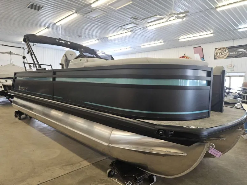 Slide: The Image of Viaggio Z22S 2025 - 12