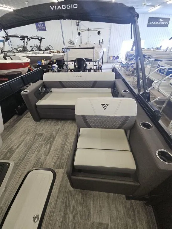 Slide: The Image of Viaggio Z22S 2025 - 4