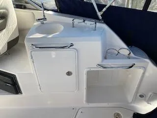 Slide: The Image of Regal 2565 Express Cruiser 2007 - 5