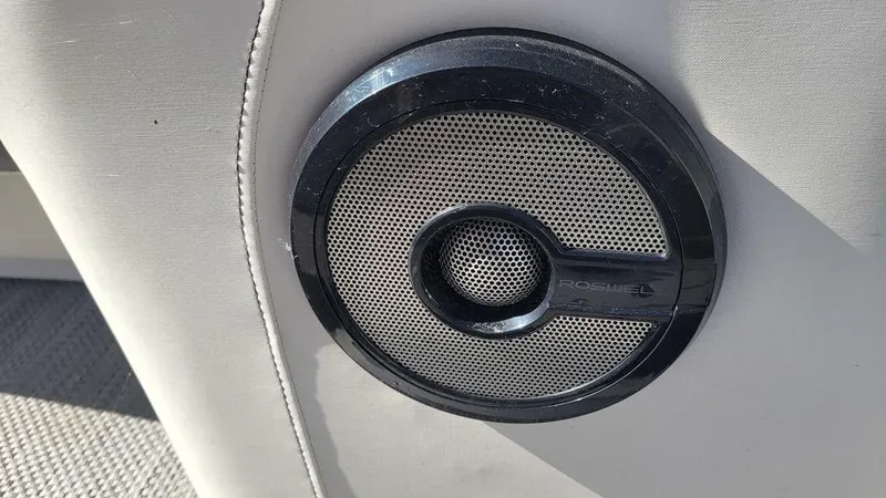 Slide: The Image of Close-up of a speaker on a 2020 Bennington 24 RTFBC boat. - 9