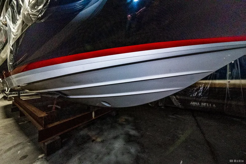 Slide: The Image of Regal 2800 Bowrider 2021 - 51