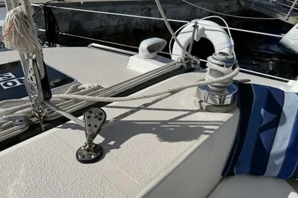 Slide: The Image of Deck of 1989 Catalina Morgan 440 sailboat with winch and ropes. - 36