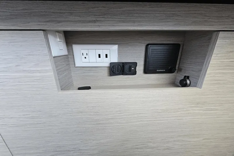 Slide: The Image of Fountaine Pajot MY 6 2023 - 108