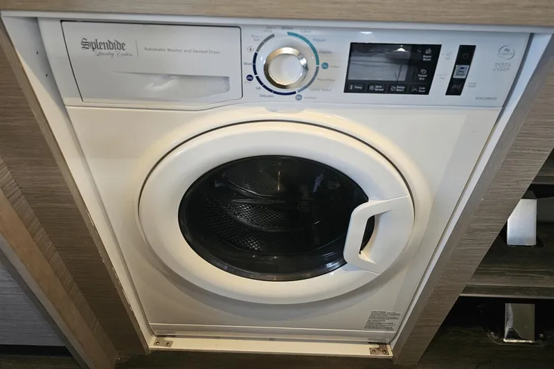 Slide: The Image of Fountaine Pajot MY 6 2023 - 115