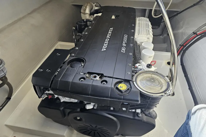 Slide: The Image of Fountaine Pajot MY 6 2023 - 27