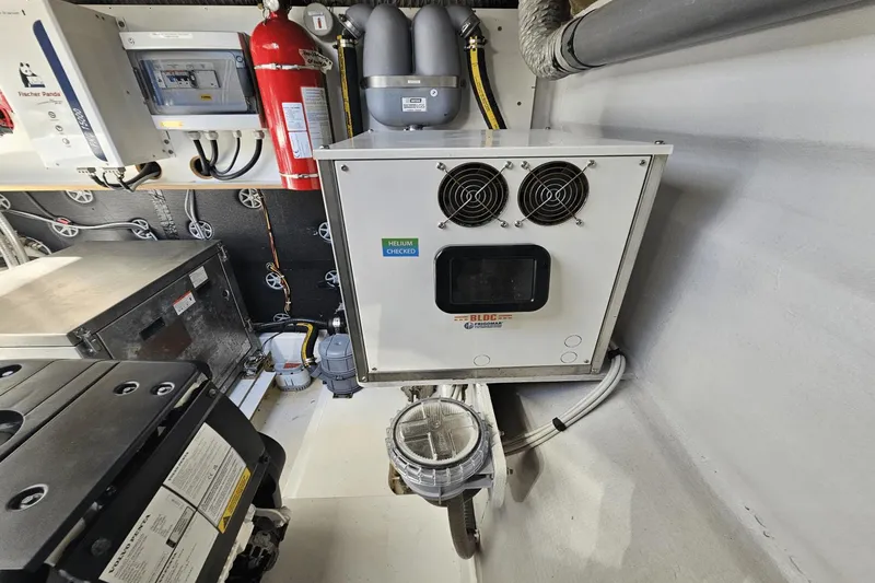 Slide: The Image of Fountaine Pajot MY 6 2023 - 32