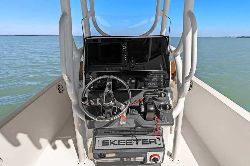 Slide: The Image of Skeeter SX 2350 2022 - 25