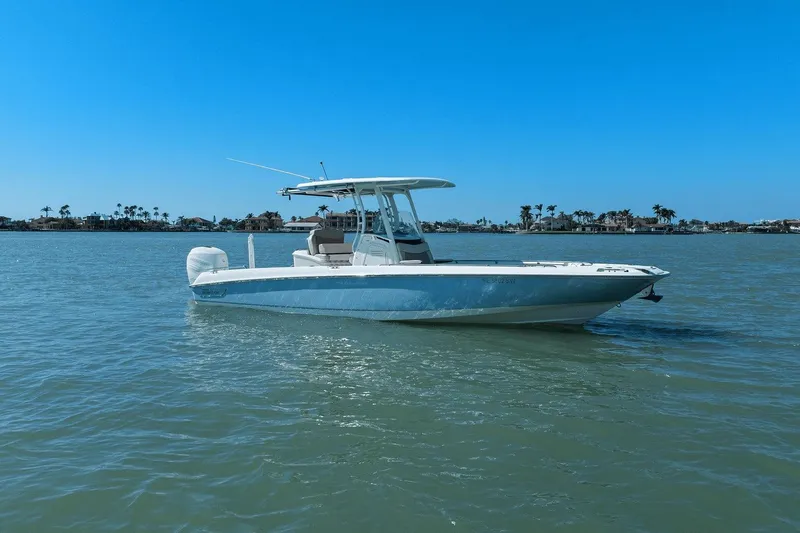 Slide: The Image of Boston Whaler 270 Dauntless 2020 - 3