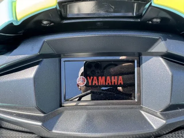 Slide: The Image of Yamaha VX Limited HO 2025 - 21