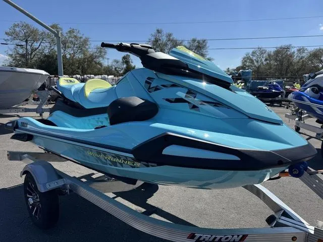 Slide: The Image of Yamaha VX Limited HO 2025 - 4