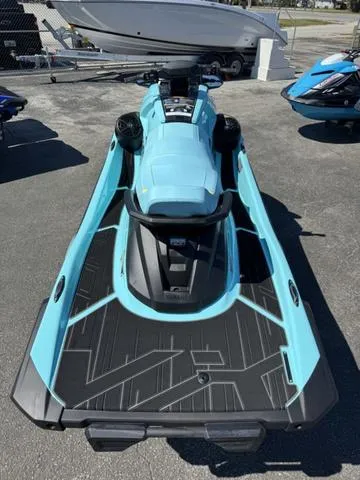 Slide: The Image of Yamaha VX Limited HO 2025 - 8