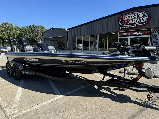 Slide: The Image of 2017 Phoenix 921 PRO XP boat on trailer outside dealership. - 11