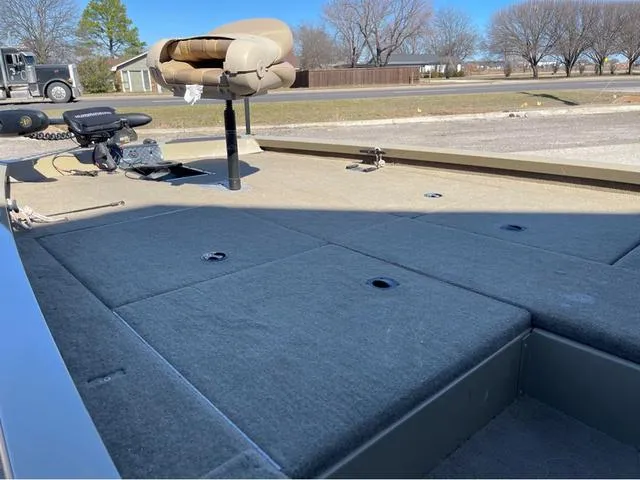 Slide: The Image of 2022 G3 Sportsman 1910 boat deck with seating and trolling motor. - 7