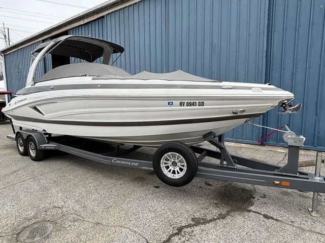 Slide: The Image of Crownline Boats 290 SS 2021 - 19