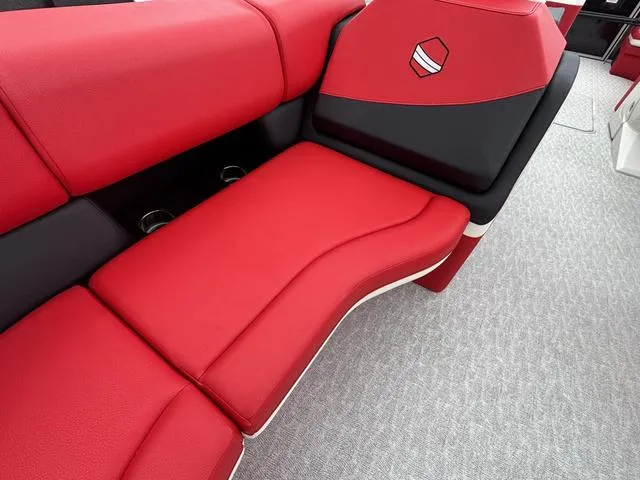 Slide: The Image of South Bay 525RS 2025 - 14