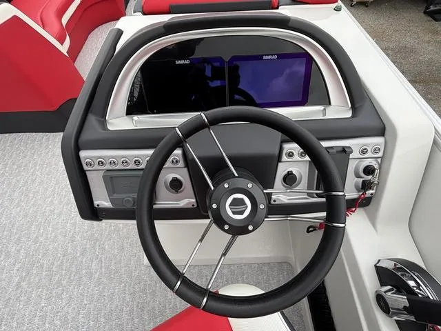 Slide: The Image of South Bay 525RS 2025 - 9