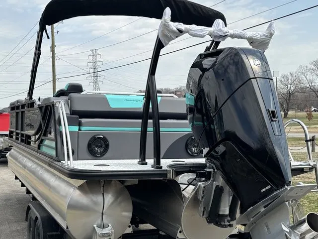 Slide: The Image of South Bay 525ULE3PLUS 2025 - 18