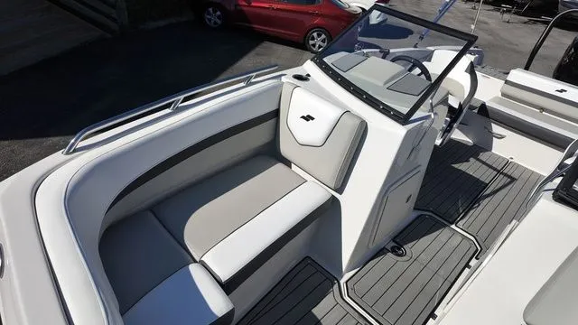 Slide: The Image of Starcraft SVX 210 DC OB 2025 - 14