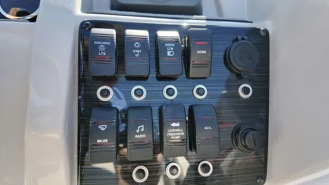 Slide: The Image of Starcraft SVX 210 DC OB 2025 - 22