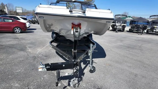 Slide: The Image of Starcraft SVX 210 DC OB 2025 - 9