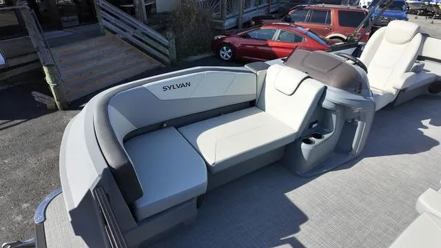 Slide: The Image of Sylvan A 20 LZ DH 2025 - 7