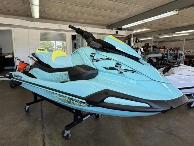 Slide: The Image of Yamaha VX Limited HO 2025 - 2