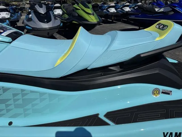 Slide: The Image of Yamaha VX Limited HO 2025 - 23