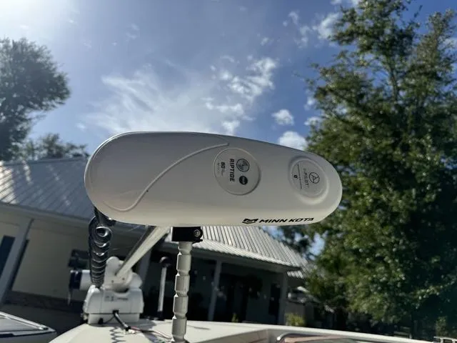 Slide: The Image of Minn Kota trolling motor on 2023 Bulls Bay 200CC boat under clear sky. - 5