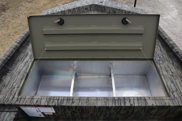 Slide: The Image of Lowe Roughneck 2070 Value Console 2025 - 10