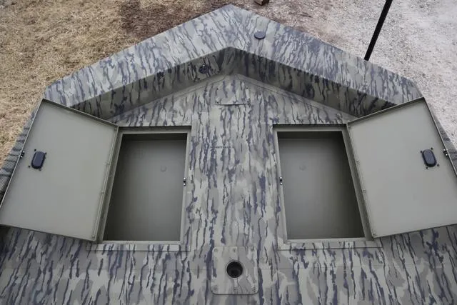 Slide: The Image of Lowe Roughneck 2070 Value Console 2025 - 11